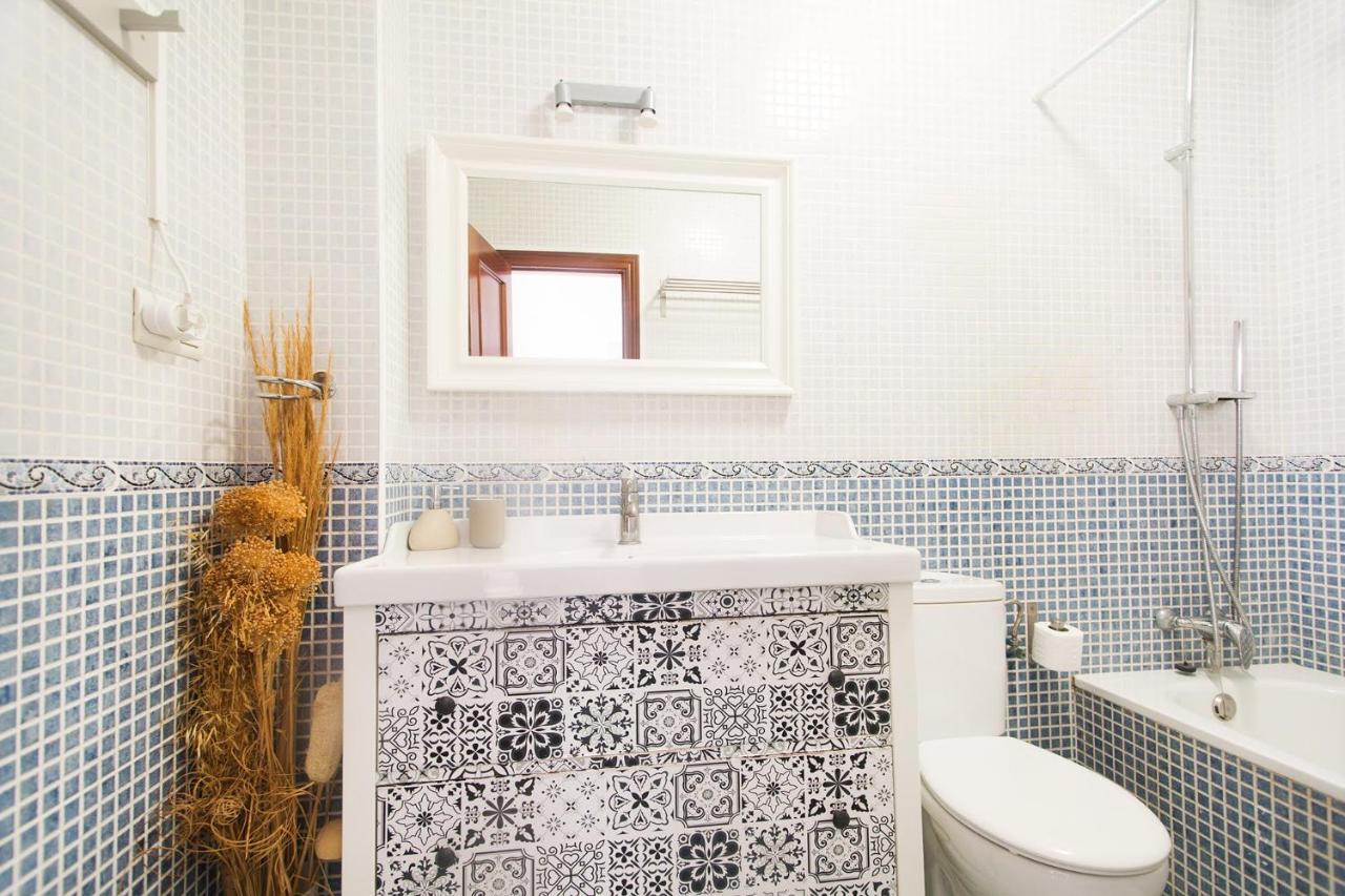 Compas Suites Малага Экстерьер фото